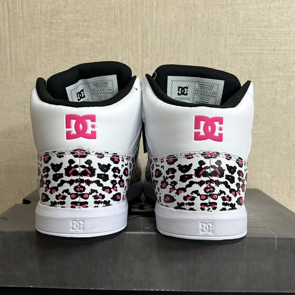 WOMEN’S DC CURE HI TOPS SIZE 6.5 BLACK AND LEOPARD PRINT BRAND NEW IN BOX!! - Picture 6 of 10